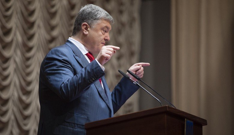 Порошенко: Украина переводит весь сектор обороны и безопасности под стандарты НАТО (видео)