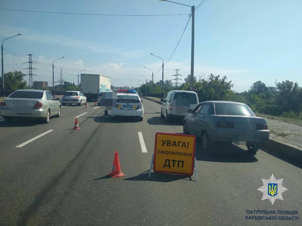 В ДТП на Полтавском шляхе пострадала женщина
