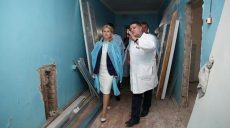 В Изюмской больнице продолжается реконструкция, начатая в прошлом году (видео)