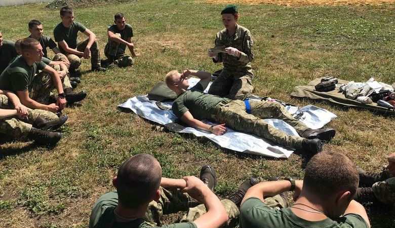 Молодых офицеров-пограничников обучили тактической медицине (видео)