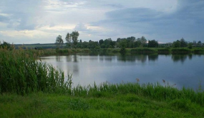 На Харьковщине в реке утонули два парня