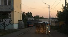 На Южнопроектной с утра на боку лежат «Жигули» (ФОТО)
