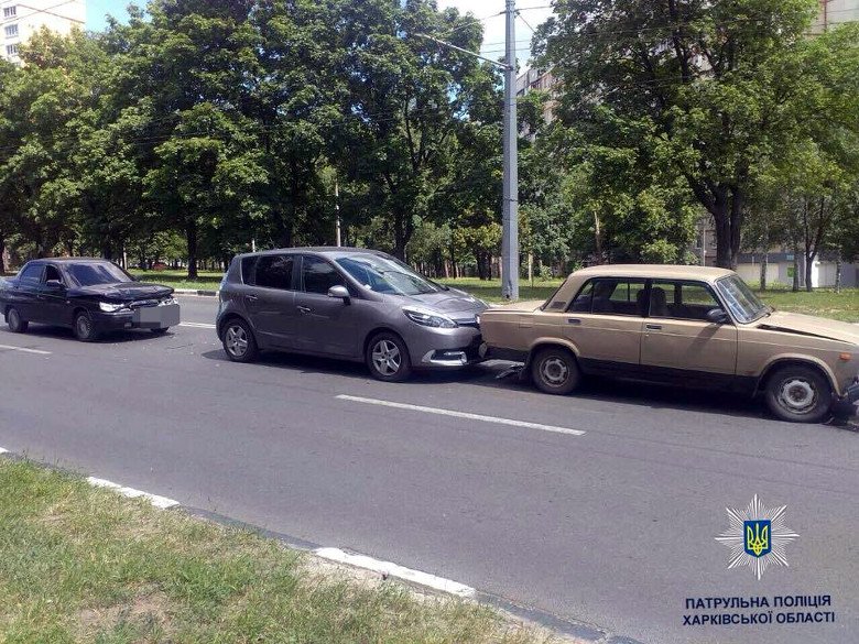 ДТП: 4 автомобиля столкнулись «паровозиком» (ФОТО)