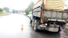 Авария на Героев Сталинграда: шесть человек обратилось за медпомощью (фото)