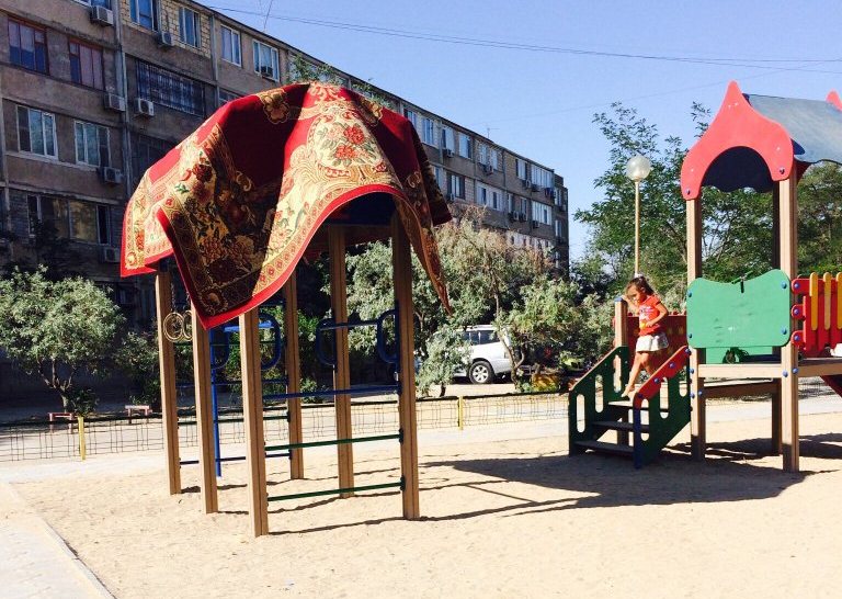Во дворах многоэтажек негде будет сушить белье и выбивать ковры