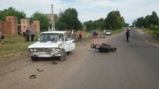 Мотоцикл врезался в ВАЗ: мужчина погиб на месте аварии (ФОТО)
