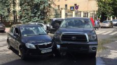 Две иномарки сошлись в ДТП в центре Харькова (ФОТО)