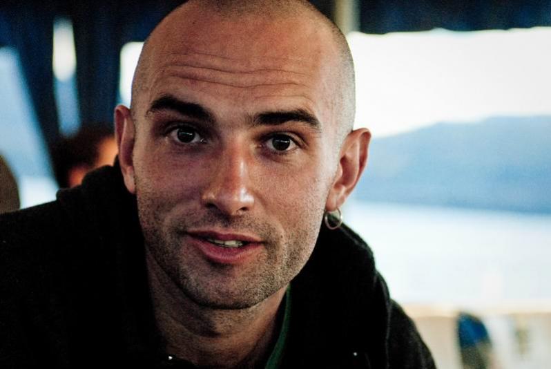 Режиссер Леонид Кантер застрелился на хуторе из автомата