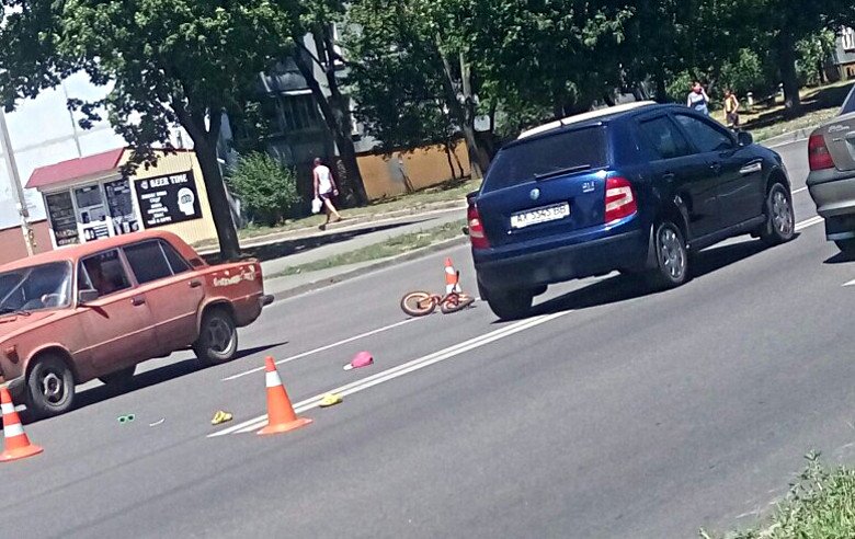 ДТП на Салтовке: ребенка сбили на пешеходном переходе (ФОТО)