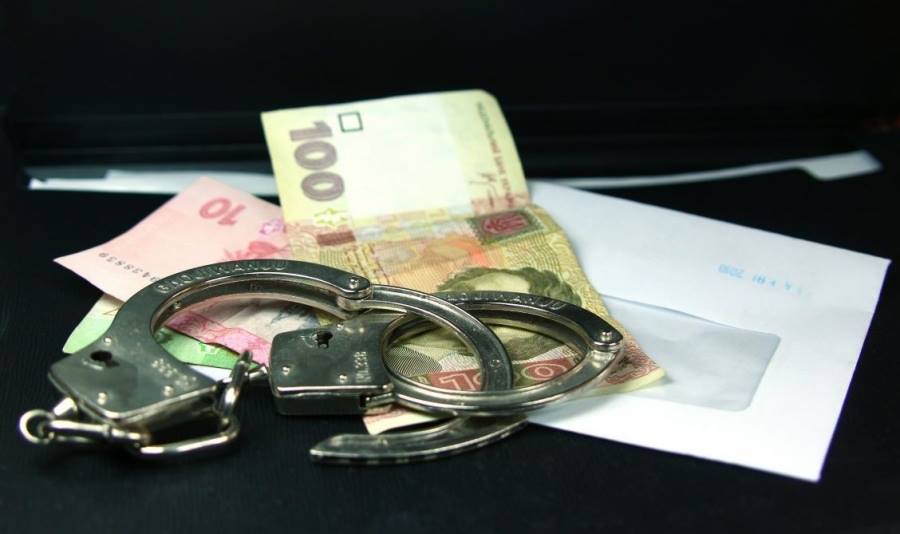 Азербайджанец хотел пересечь границу с помощью взятки