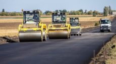 На дорогах Харьковщины продолжаются ремонты
