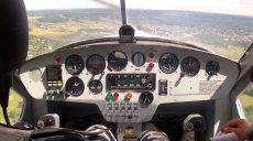 Работницы Харьковского авиазавода попросили замгубернатора помочь погасить долги по зарплате