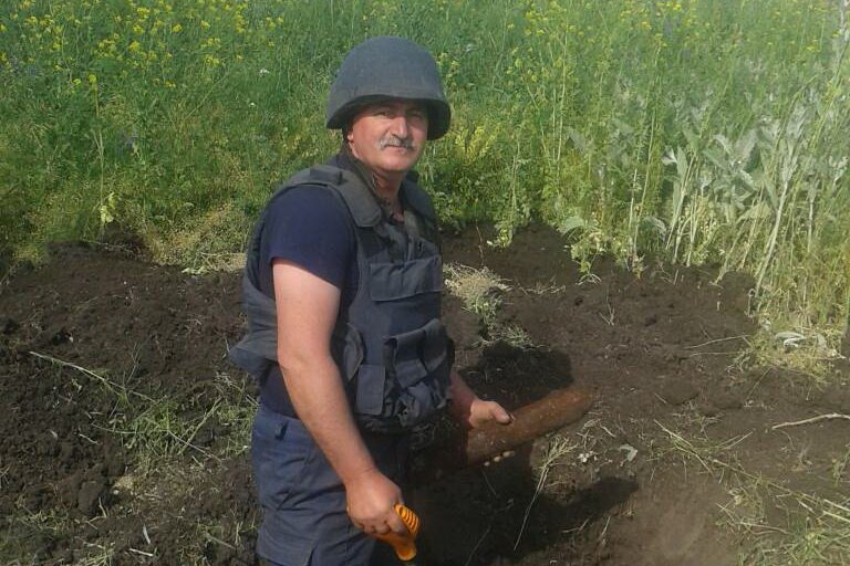 Жители Харьковщины вызвали саперов на разминирование