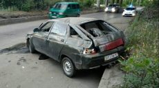 На Магистральном проезде перевернулся автомобиль (фото)