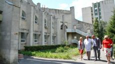 Глава ХОГА посетила областную клиническую больницу
