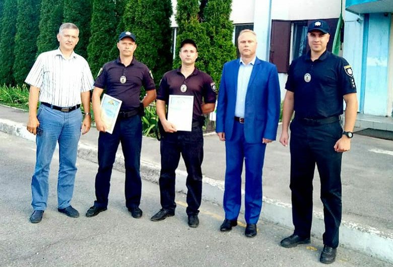 Погоня в Харькове: вор кабеля уходил от патрульных по реке