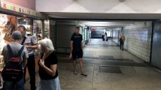 В Харьковском метро мужчина обокрал подростка