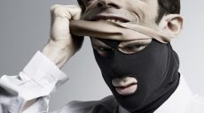 В Харькове мужчина с инвалидностью стал жертвой «черных риэлторов» (видео)