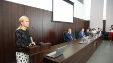Светличная поздравила судебных экспертов НИИ им. Бокариуса
