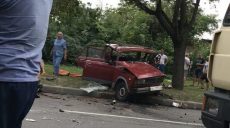ДТП: на ул. Валентиновской две машины разбиты вдребезги (фото)