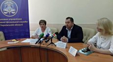 650 жителей Харьковской области ездят на VIP-авто