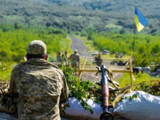 Сутки в ООС: один украинский военный погиб