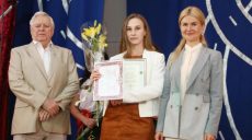 Светличная поздравила выпускников автодорожного университета
