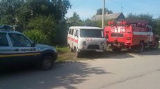 В Харьковской области из горящего дома пожарные спасли двух человек (фото)