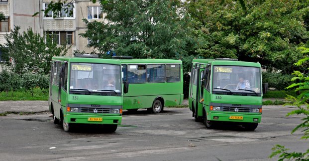 В Харькове два автобуса временно изменят маршрут