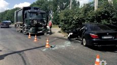 За сутки в Харькове произошло 60 ДТП
