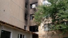 В Харькове спасатели вынесли двух детей из задымленной пятиэтажки (фото)