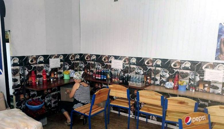 В Харькове продолжают торговать сомнительной водкой (фото)