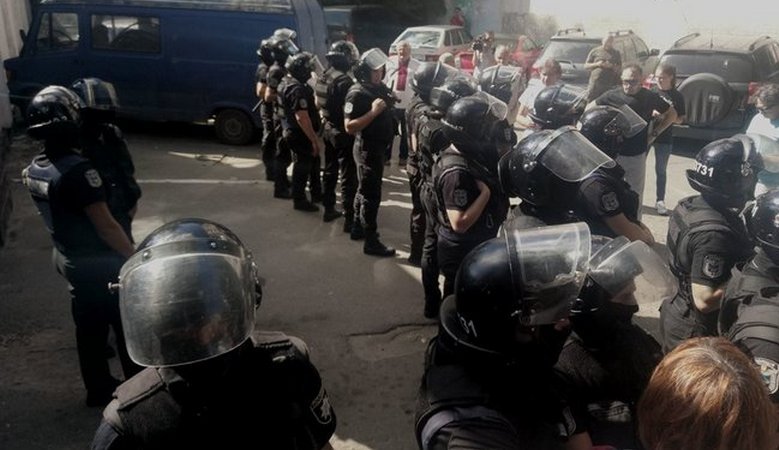 В Лукьяновском СИЗО ввели план «Буря» из-за бунта бойцов батальона «Торнадо» (фото, видео)