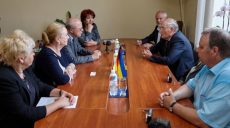 Немецкая делегация передала материальную помощь 150 харьковчанам