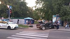 ДТП на Салтовке: два человека в тяжелом состоянии доставлены в «неотложку»