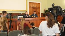 В полиции рассказали о мужчине, который устроил перестрелку в Харьковской мэрии (фото)