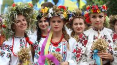 Парад вышиванок, несколько концертов и флешмоб. Харьков готовится к праздничному марафону (видео)