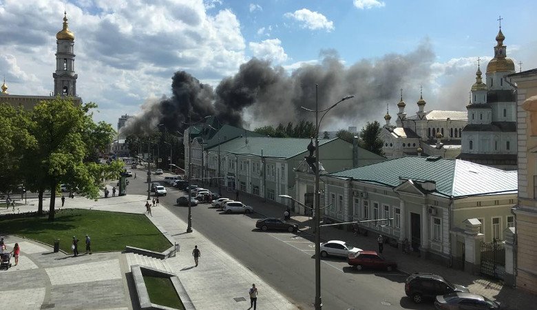 Видео пожара в Инженерно-педагогической академии с высоты