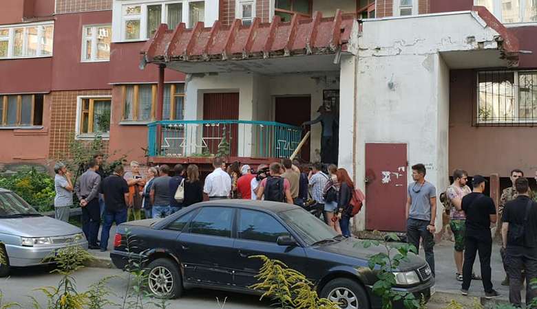 В Харькове установят пандус в подъезде паралимпийской спортсменки (видео)