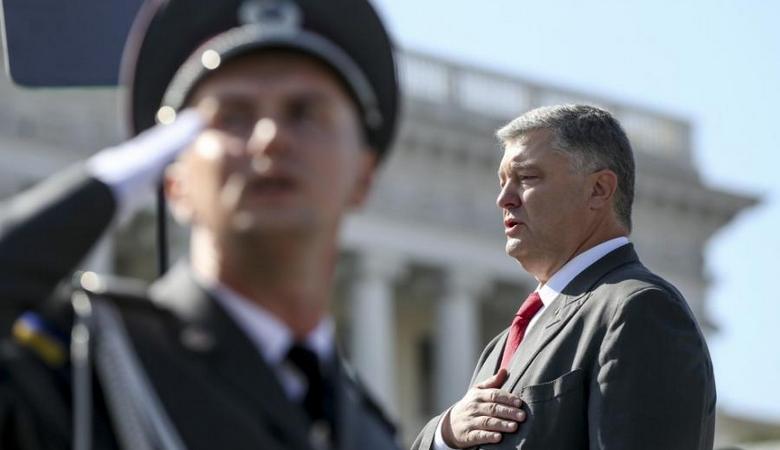 Порошенко: Украина пережила испытание войной и нарастила крепкие мышцы
