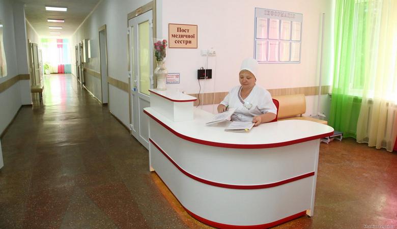 В Балаклейской центральной районной клинической больнице сделали капитальный ремонт (видео)