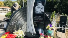 В Харькове торжественно открыли памятник заслуженному артисту Украины Вадиму Мулерману (видео)