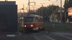 В Харькове сегодня трамвай снова сошел с рельсов (фото)