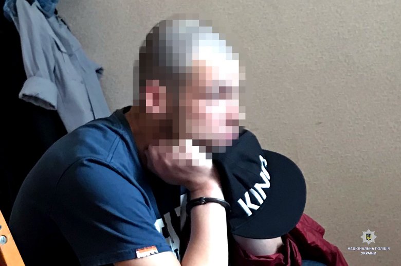 На Салтовке бритологовый молодчик напал на пьяного и избил до потери сознания