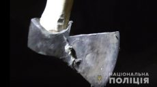 Житель Харьковщины проломил голову знакомому топором