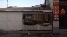 На Вернадского сгорела торговая палатка (фото)
