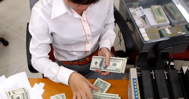 В Харькове сотрудница банка воровала деньги клиентов