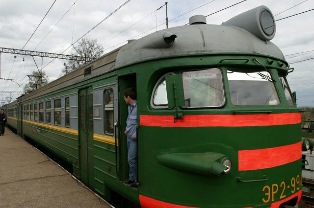 Под Харьковом поездом насмерть сбит мужчина