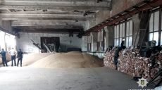 Под Харьковом мужчина украл две тонны зерна у работодателя (фото)