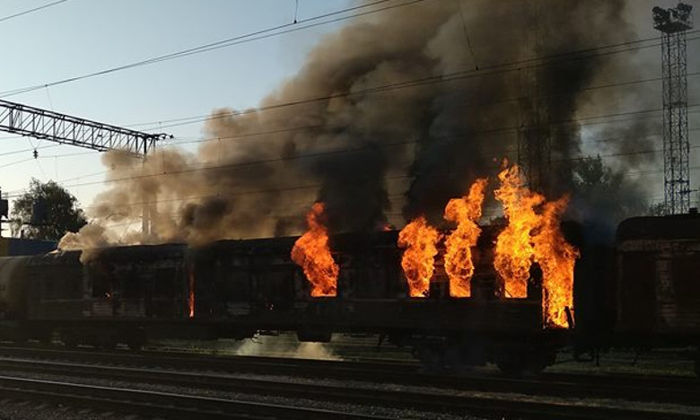 Пожар на железной дороге: в Люботине загорелся товарный вагон